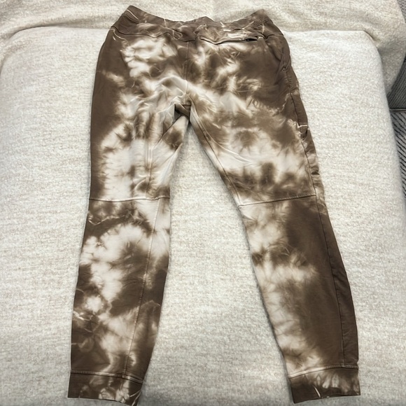 lululemon city sweat pullover hoodie & jogger set - Picture 3 of 6